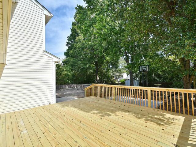 Photo of 614 Fairview Lake Way