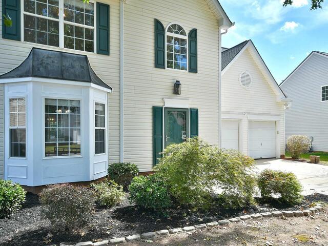Photo of 614 Fairview Lake Way