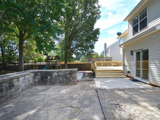 Photo of 614 Fairview Lake Way