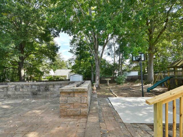 Photo of 614 Fairview Lake Way