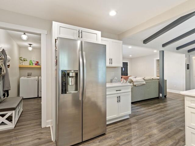 Photo of 6 N Oak Forest Drive