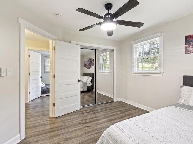 Photo of 6 N Oak Forest Drive