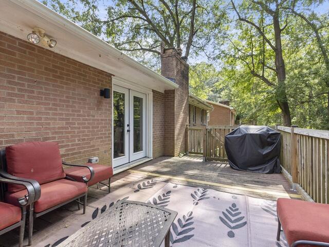 Photo of 6 N Oak Forest Drive
