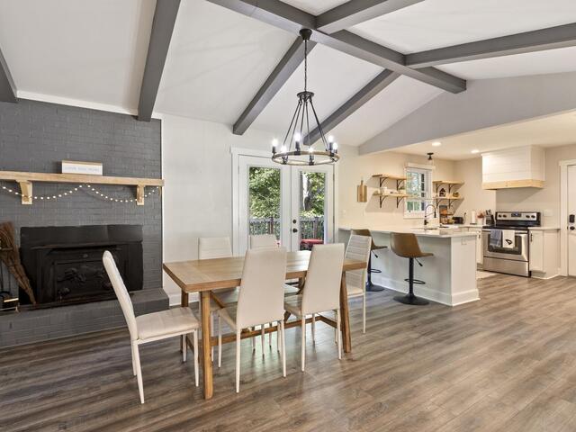 Photo of 6 N Oak Forest Drive