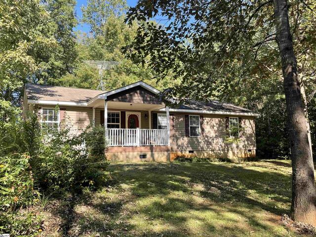 Photo of 111 Chauga Shoals Drive Photo of 111 Chauga Shoals Drive