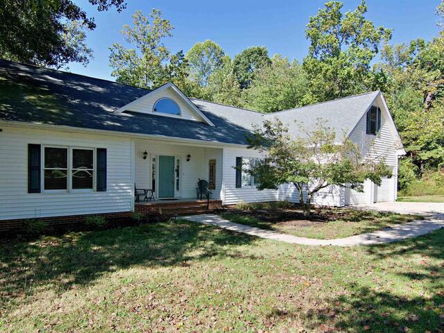 Photo of 206 Petty Road