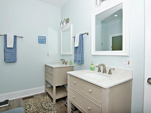 Photo of 206 Petty Road