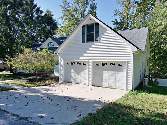 Photo of 206 Petty Road