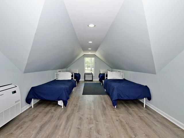 Photo of 206 Petty Road