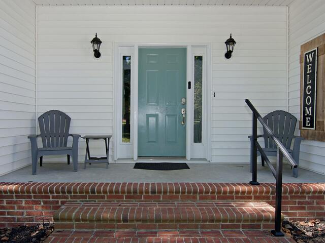 Photo of 206 Petty Road