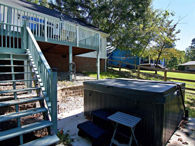Photo of 206 Petty Road