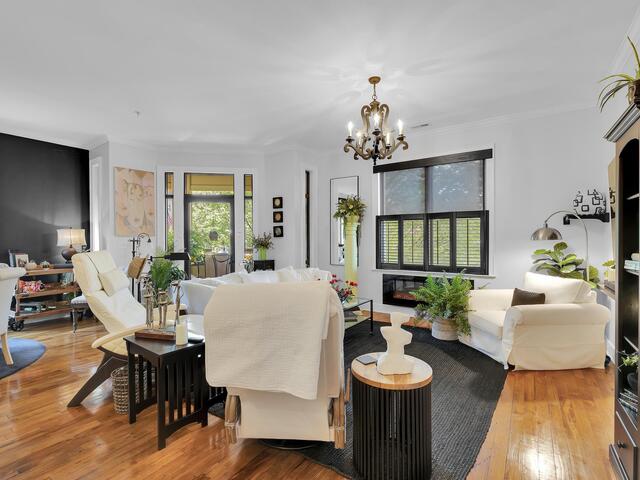 Photo of 224 S Laurens Street