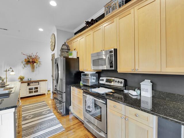 Photo of 224 S Laurens Street