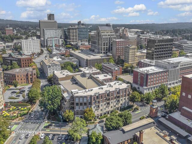 Photo of 224 S Laurens Street