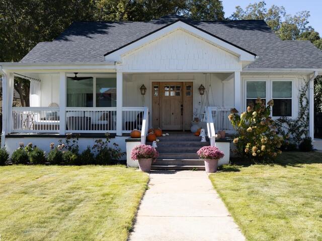 Photo of 102 Elm Street