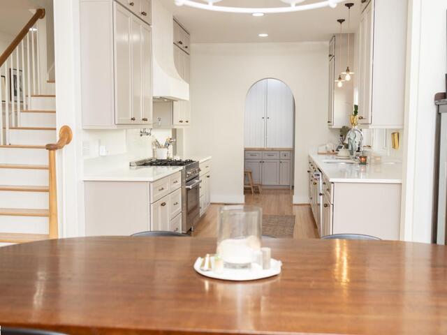 Photo of 102 Elm Street