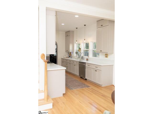 Photo of 102 Elm Street