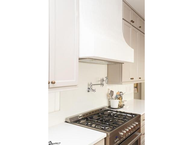 Photo of 102 Elm Street