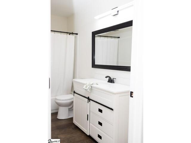 Photo of 102 Elm Street