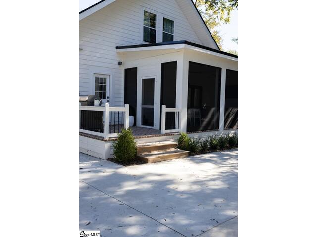 Photo of 102 Elm Street