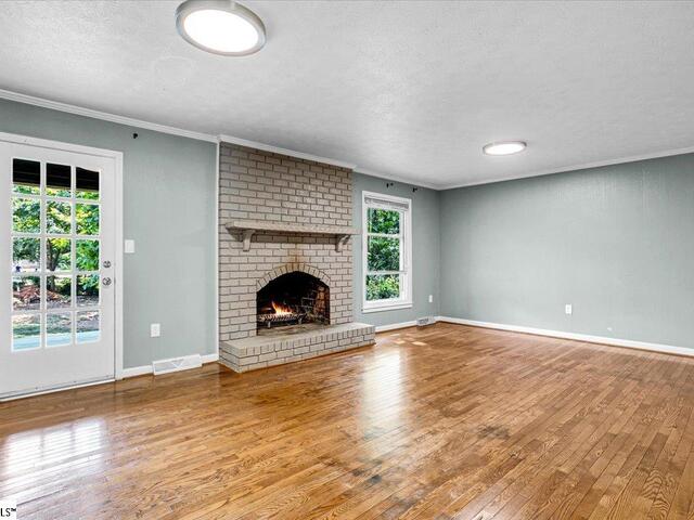 Photo of 105 MIDDLE BROOK Road