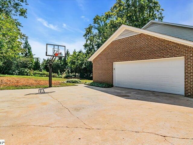 Photo of 105 MIDDLE BROOK Road