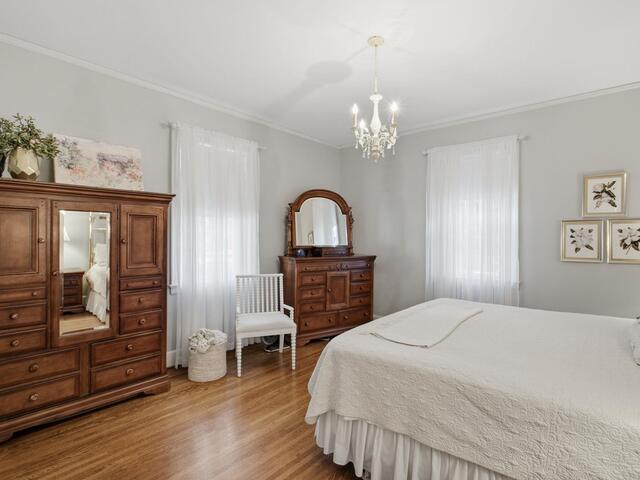 Photo of 2421 Augusta Street