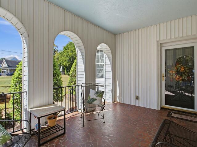 Photo of 2421 Augusta Street