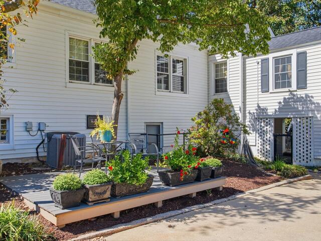 Photo of 2421 Augusta Street