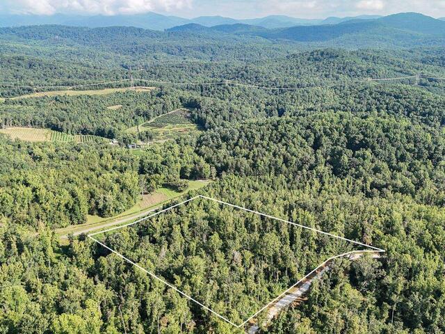 Photo of 504 Chinquapin Road