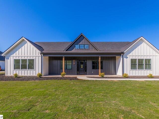 Photo of 3392 Fairview Road