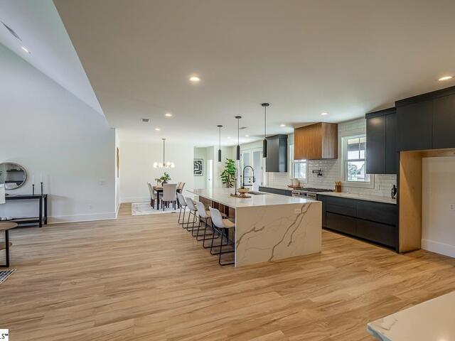 Photo of 3392 Fairview Road