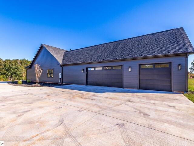 Photo of 3392 Fairview Road