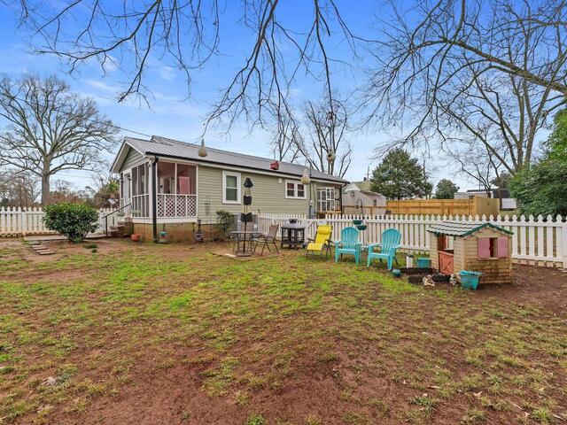 Photo of 342 N Hampton Avenue