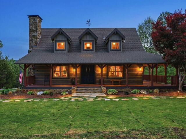 Photo of 723 N Highland Road