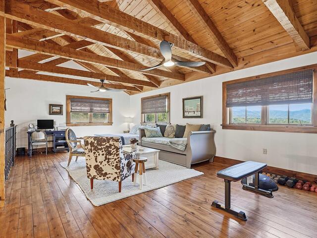 Photo of 723 N Highland Road