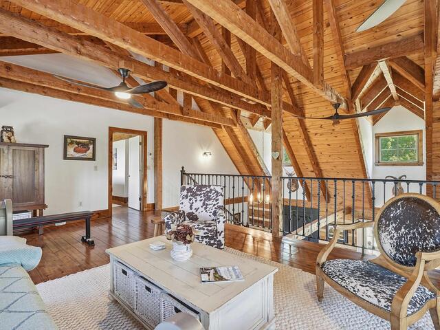 Photo of 723 N Highland Road