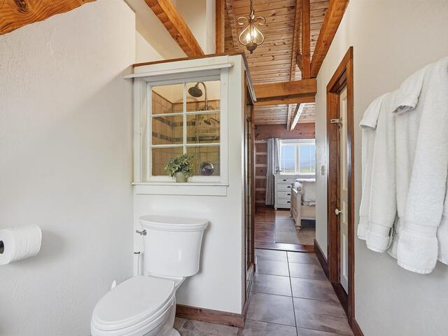 Photo of 723 N Highland Road