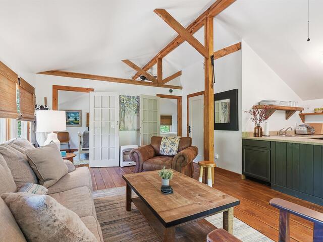 Photo of 723 N Highland Road