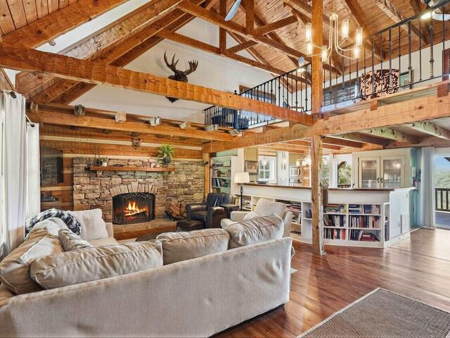 Photo of 723 N Highland Road