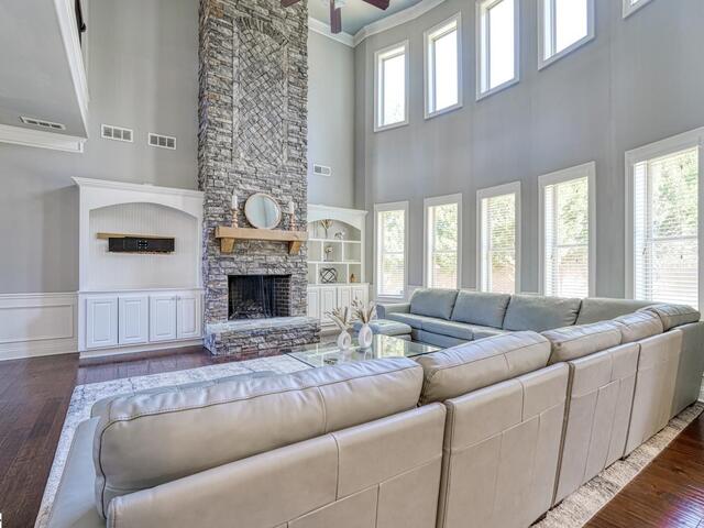 Photo of 18 Abington Hall Court