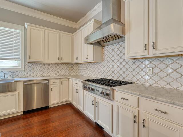 Photo of 18 Abington Hall Court