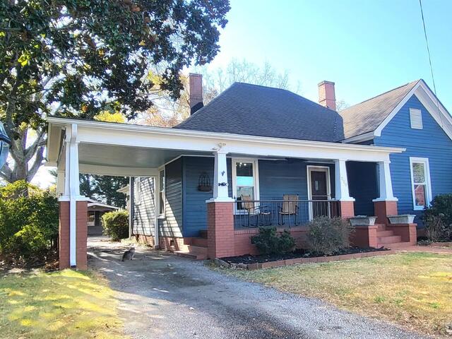 Photo of 210 E Fairview Avenue