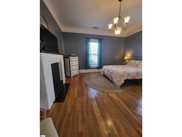 Photo of 210 E Fairview Avenue