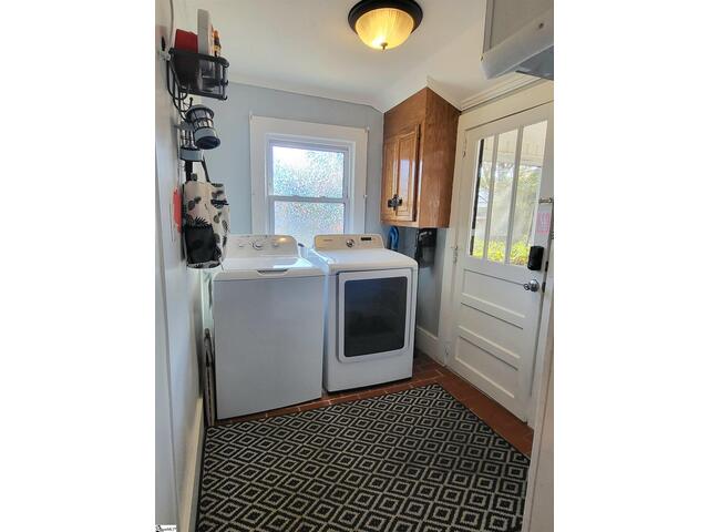 Photo of 210 E Fairview Avenue