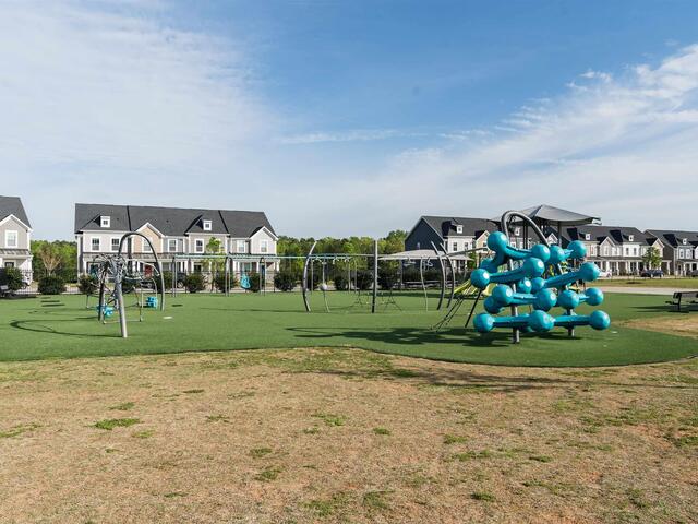 Photo of 484 Mill Park Way