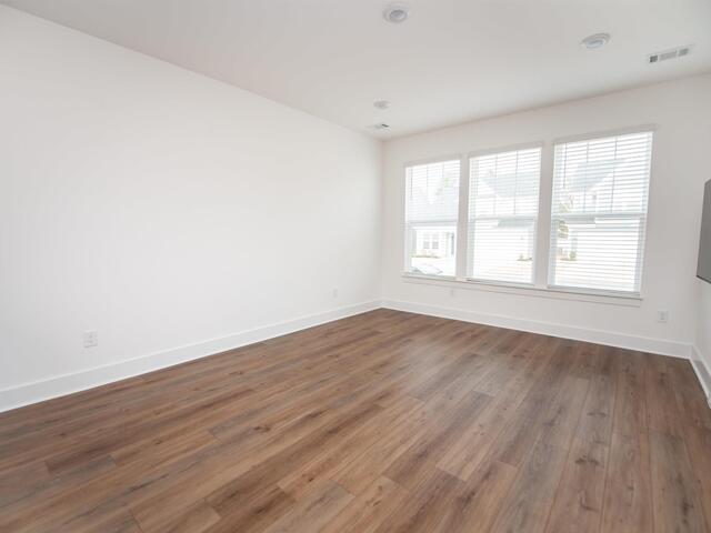 Photo of 484 Mill Park Way