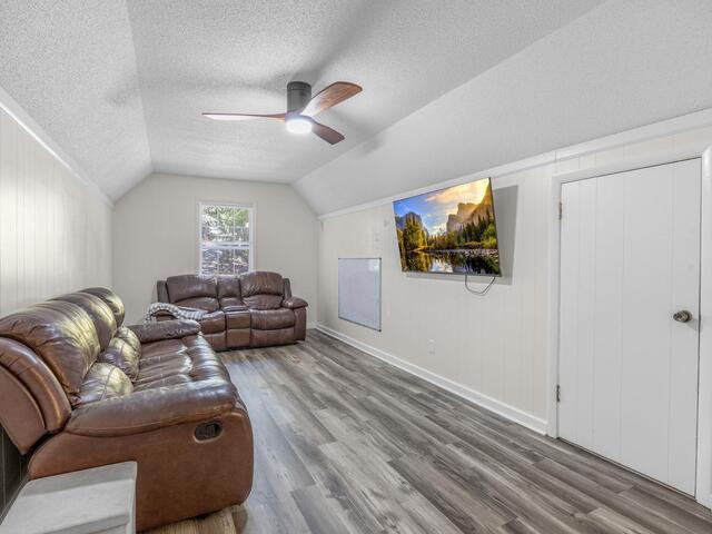 Photo of 1418 Hunters Trail