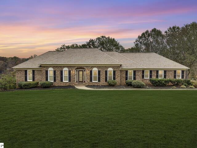 Photo of 206 W Killarney Lake