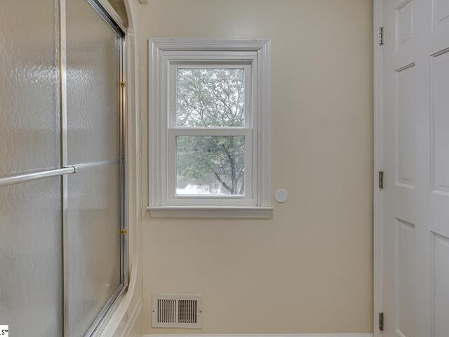 Photo of 206 W Killarney Lake